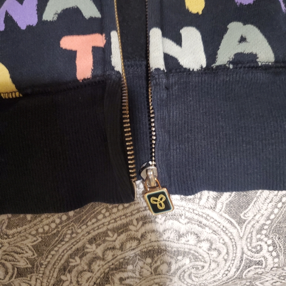 hoodie - Picture 3 of 8